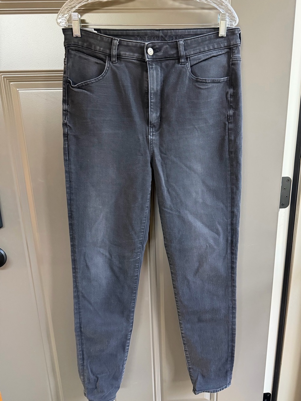 American Eagle Women’s Slim Fit Gray Jeans - Classic Everyday Style, Sz 14 Long